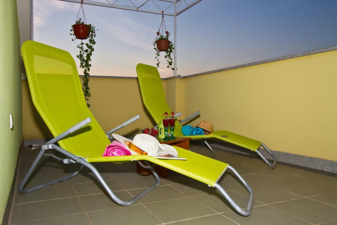 Holiday Residence Maja Katuni Exterior foto
